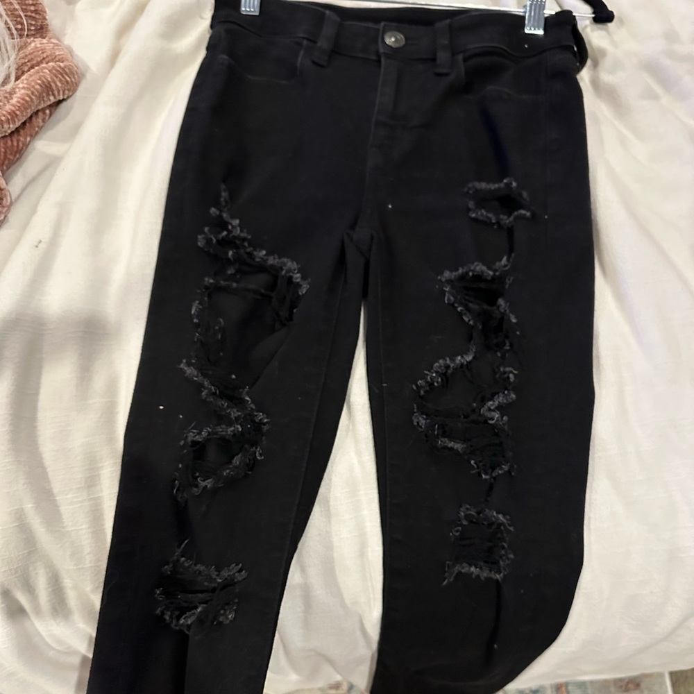 American eagle skinny jeans with rips